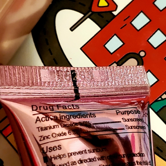 It Cosmetics CC Cream color light - Picture 3 of 4